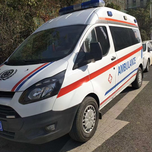 渝中品质救护车出租,为您的健康出行负责